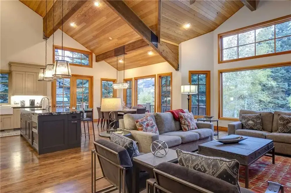 Bellevue 19 5 Bedroom Home