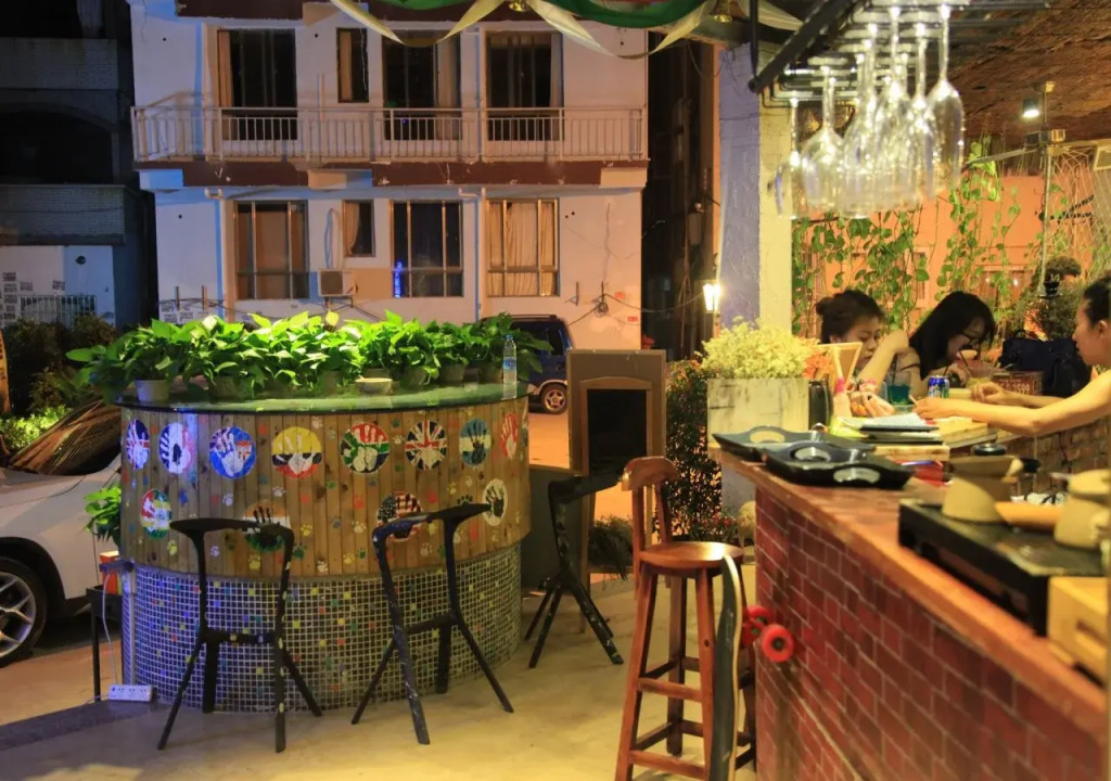 Sanya Dadonghai Seaview Hotel