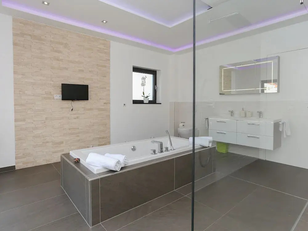 Plush Villa in Trogir With Sauna & Whirlpool