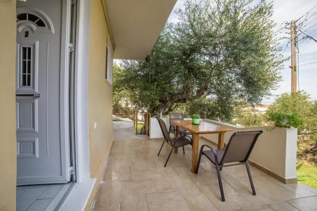 Eleni Studios - 500m from Tsilivi Center, by ZanteWize