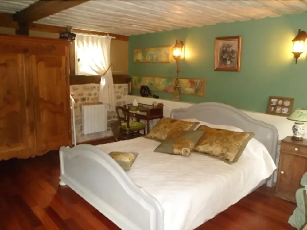 Les Chambres de Pontfol - Chambres dhôtes - Guest house