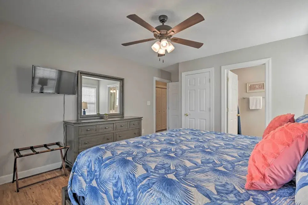 Large Home w/ Hot Tub & Pool: 500 ft to the Beach