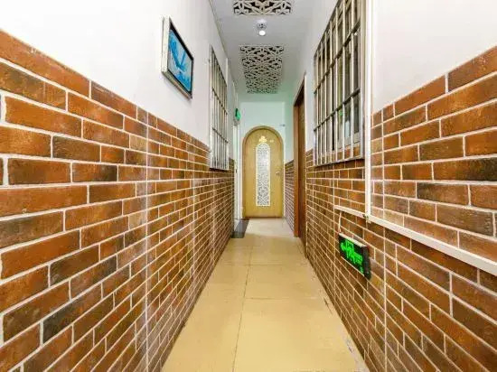 Qingpingguo Apartment (Shenzhen North Railway Station Branch)