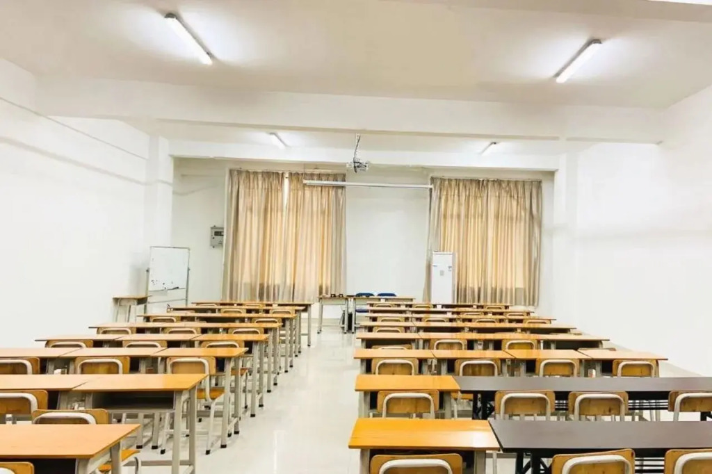 Pai Hotel Zhuhai Career Technical College Seaview