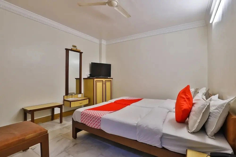Hotel Moti Mahal by OYO