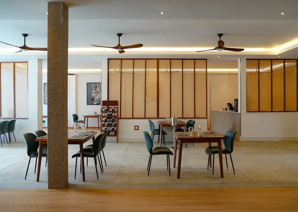 Smile Boutique Hotel by EHM