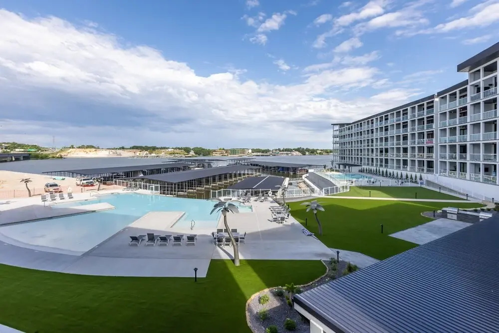 Brand New Complex, Central Location, Amazing Views