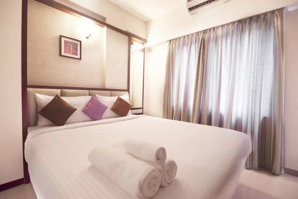 D Homz Suites