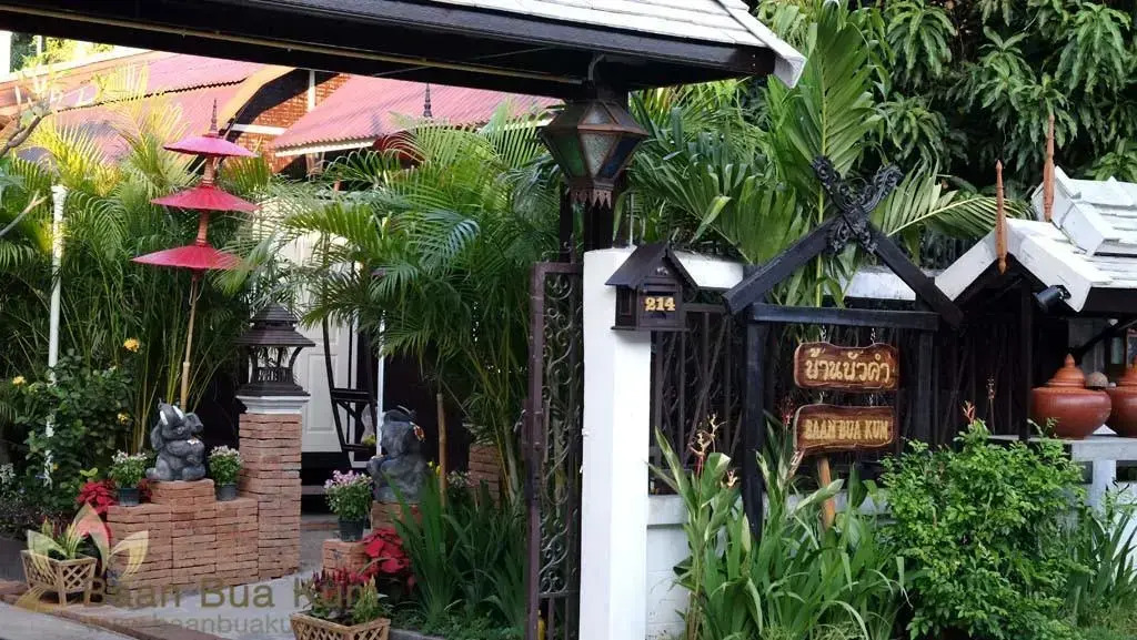 Baan Bua Kum