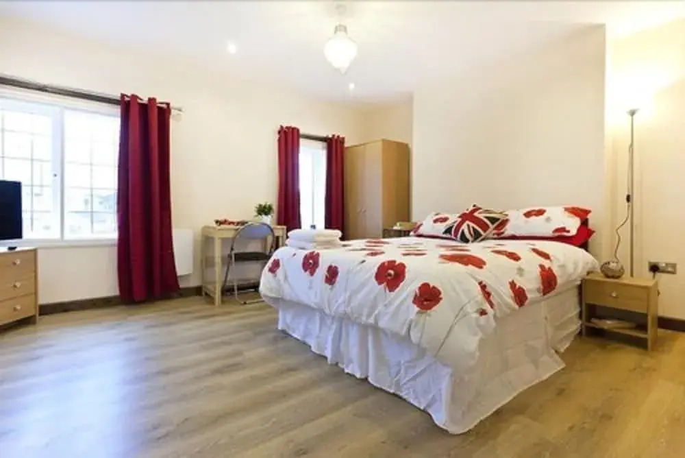 Victoria Centre Apartments & Annexe