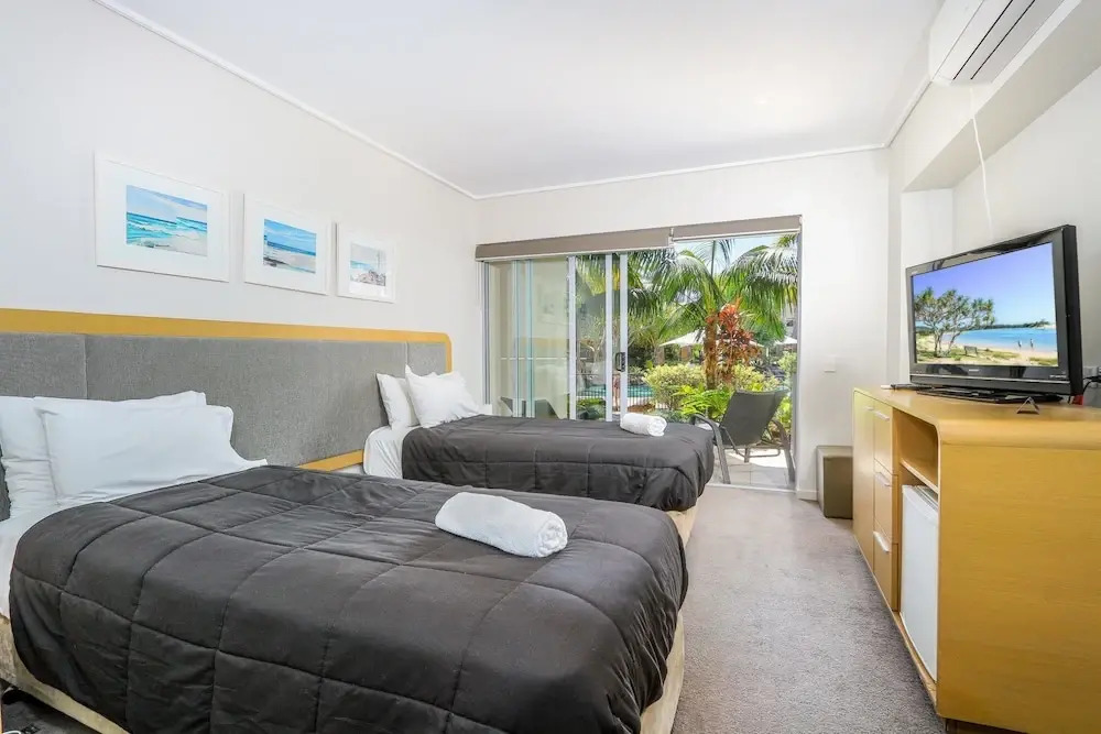 Lagoon Pool 2 Bedroom Spa Suite