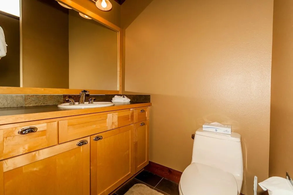 67 W Hanson Home - 3 Br Home