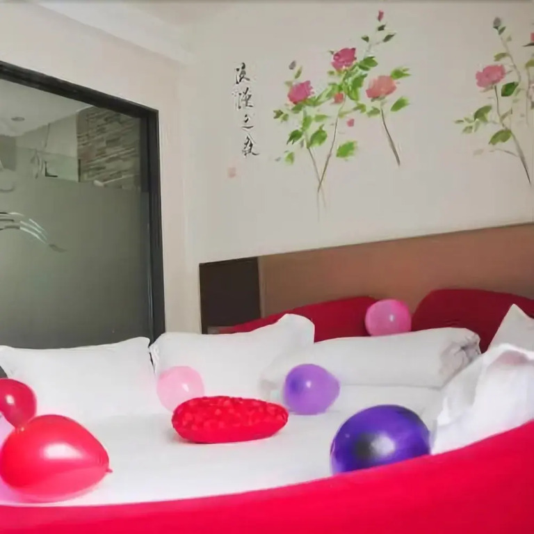 Chunzhichao Business Hotel