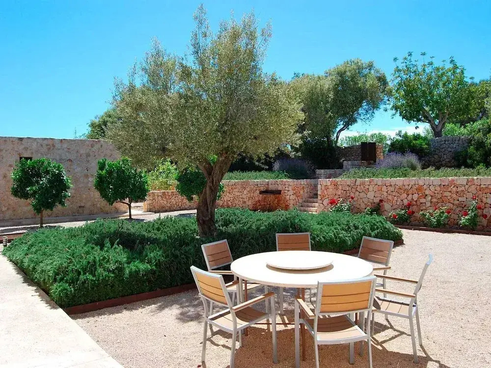 Attractive Holiday Home With Pool