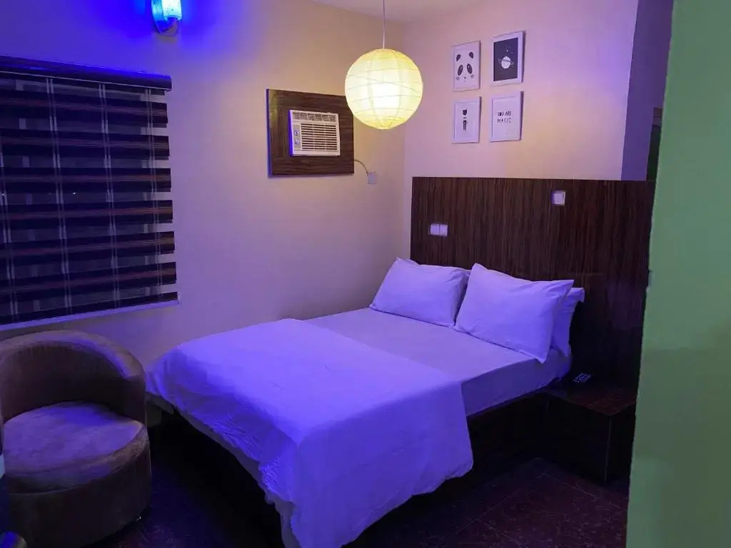 Ontario Suites