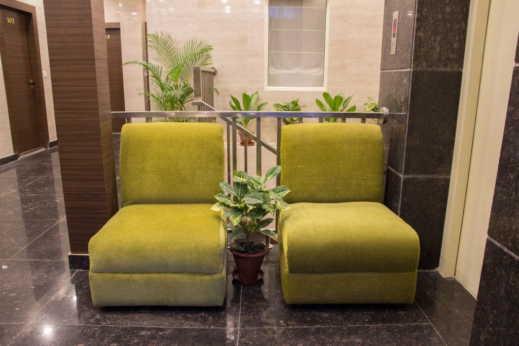 Hotel Pawan Plaza - Near BLK and Ganga Ram Hospital - Karol Bagh