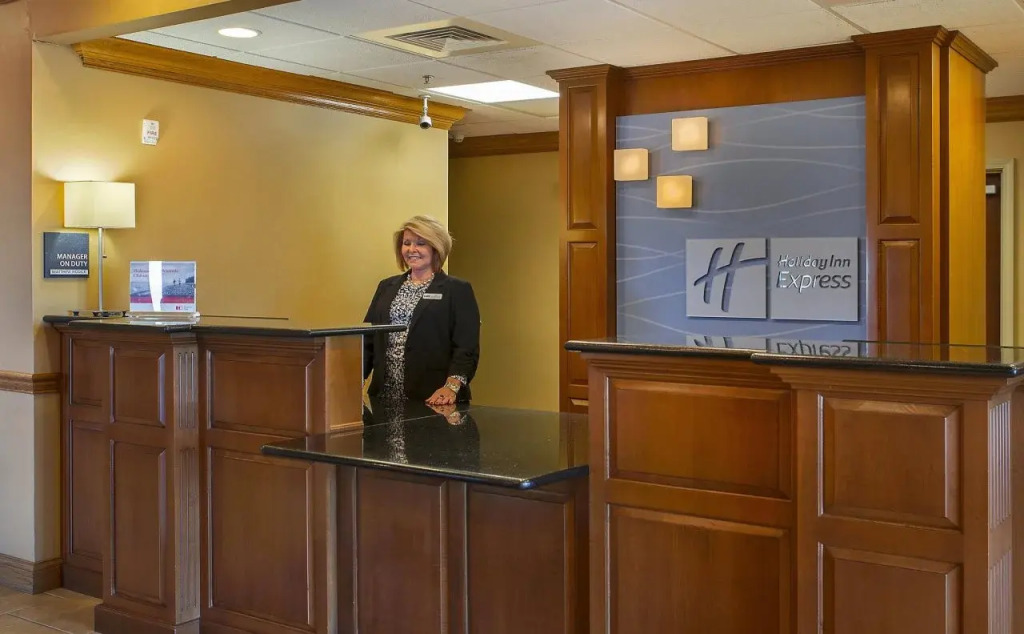 Holiday Inn Express & Suites Somerset Central by IHG