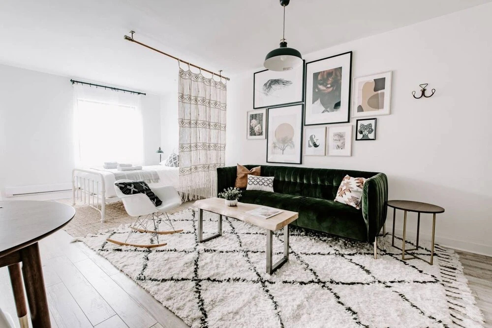 Stylish Studio Near Yonge and Eglinton