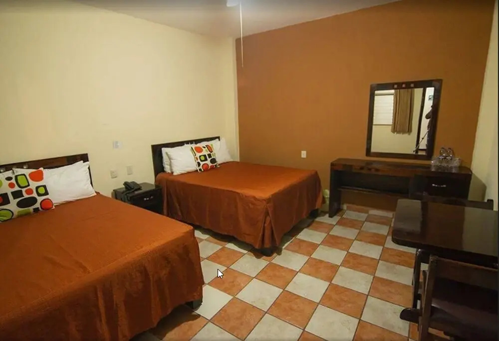 Hotel Los Girasoles