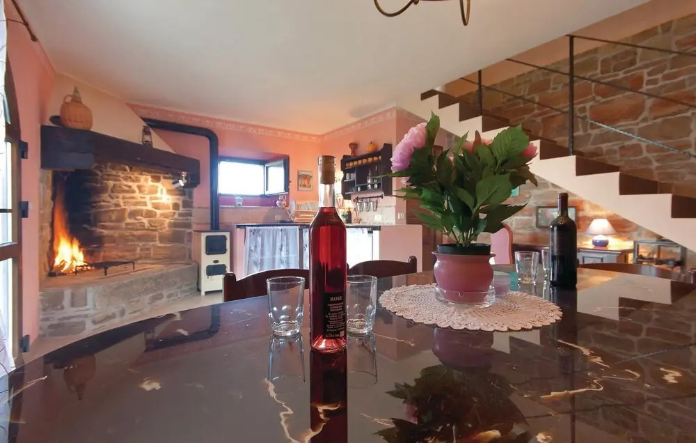 Gorgeous Home In Gracisce