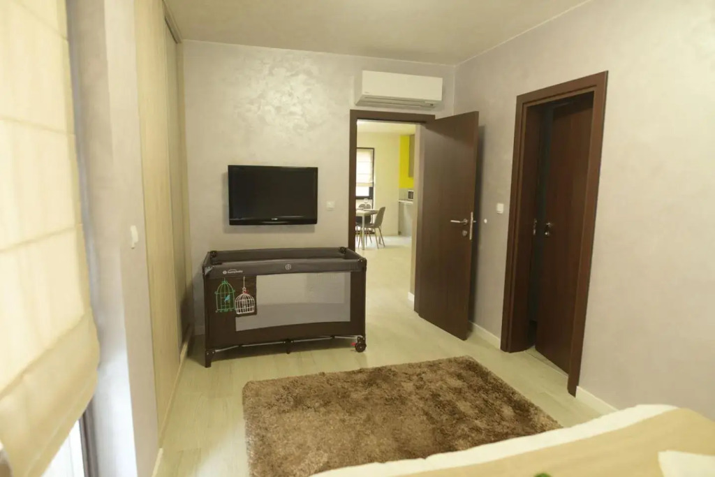 Noris Apart with Garage