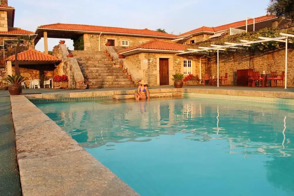 Apartment With one Bedroom in Armamar, With Shared Pool, Furnished Terrace and Wifi