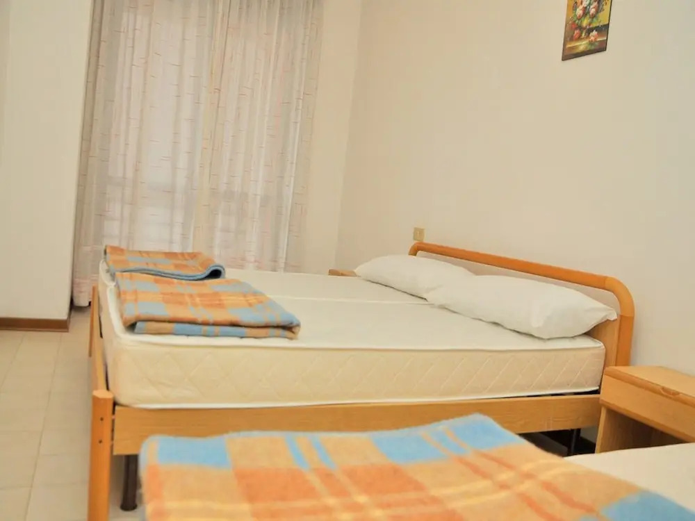 Comfortable Flat With Terrace 100m From the Beach