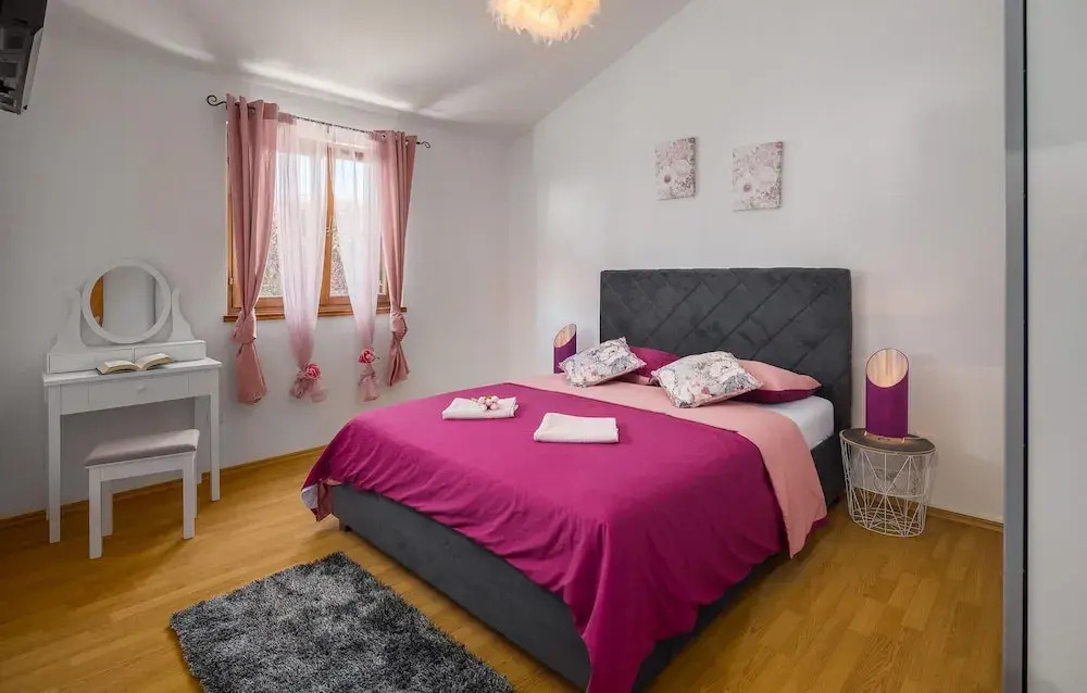 Amazing Home in Dracevac With Outdoor Swimming Pool, Wifi and 3 Bedrooms