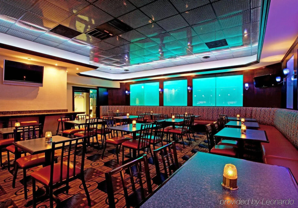 Delta Hotels by Marriott Detroit Novi