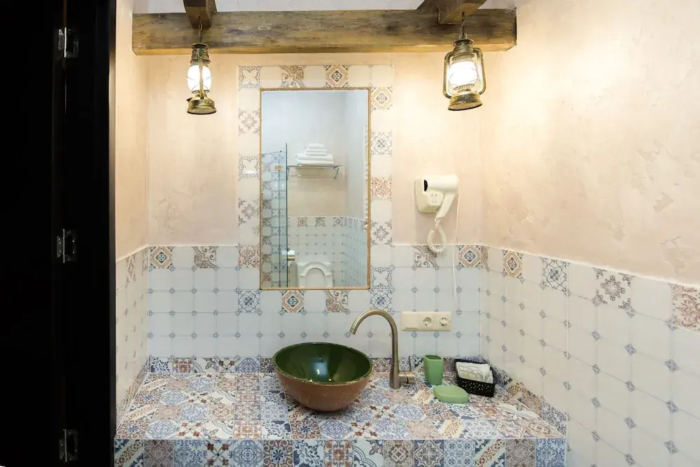Old Side Boutique Hotel