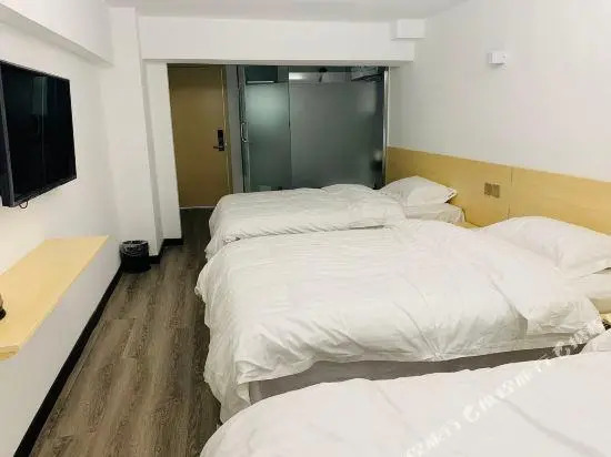 Xinlongmen Hostel