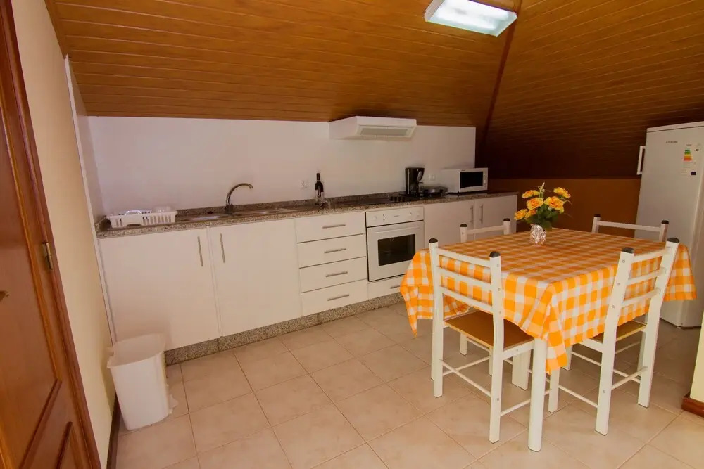 Feel Like in Each in our Little House