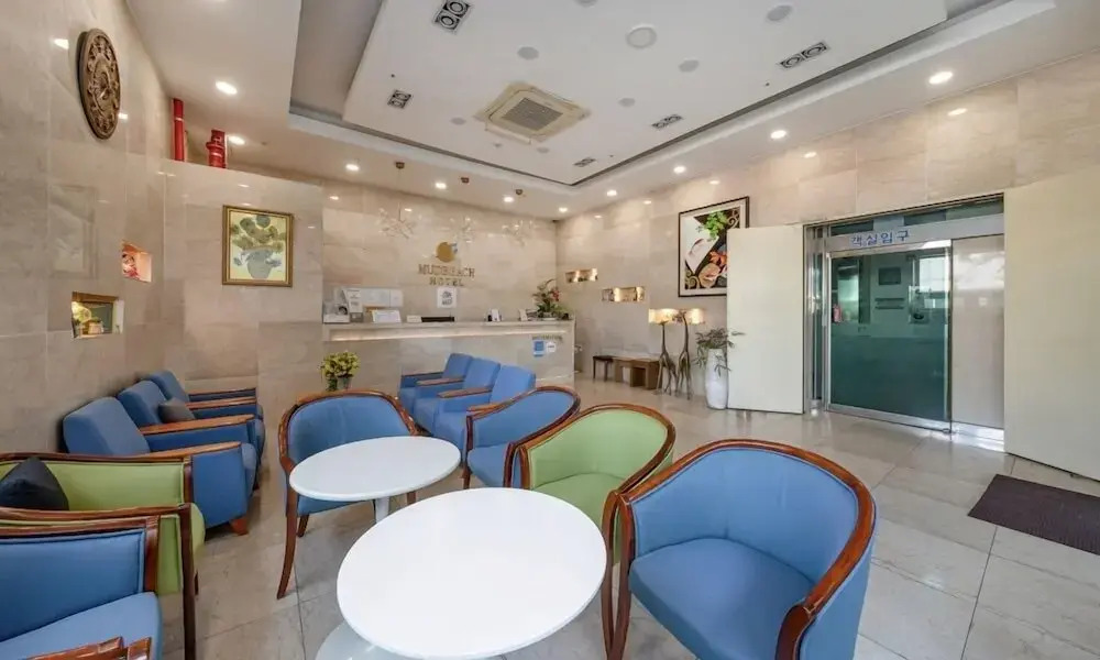 Hound Hotel Deacheon Beach