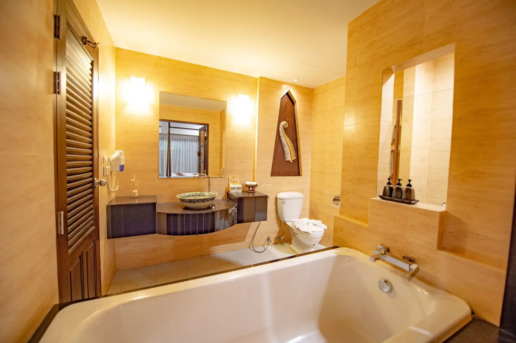 Курорт Navatara Phuket Resort
