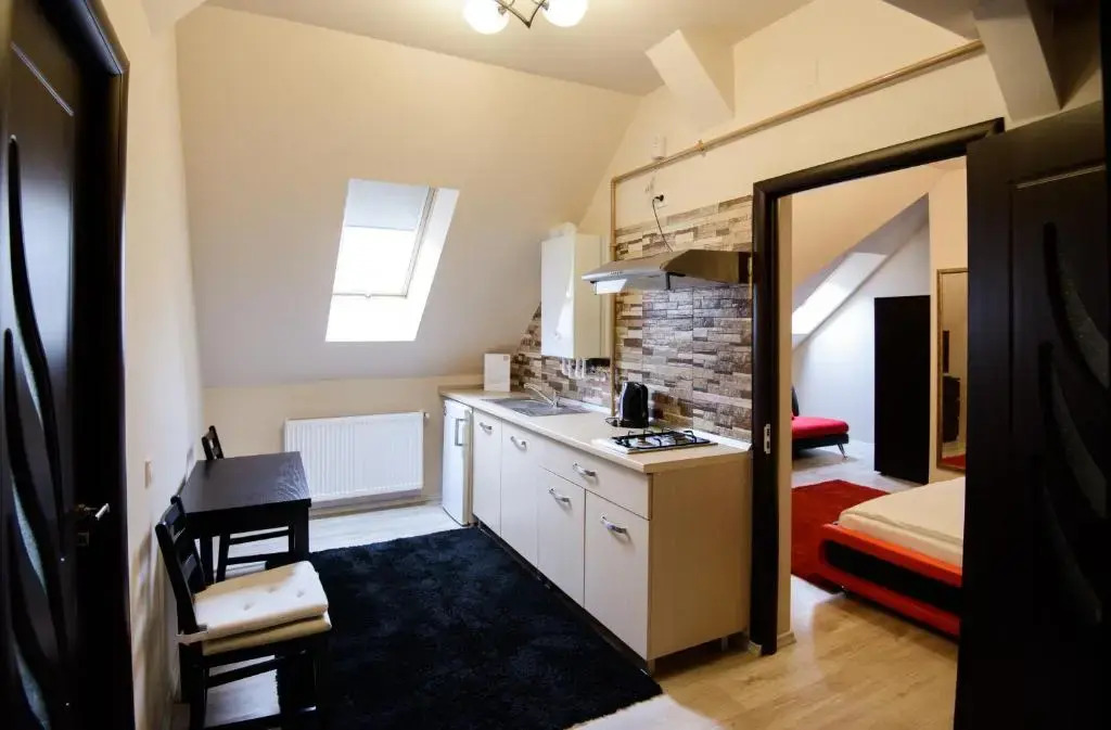 Cetate Residence