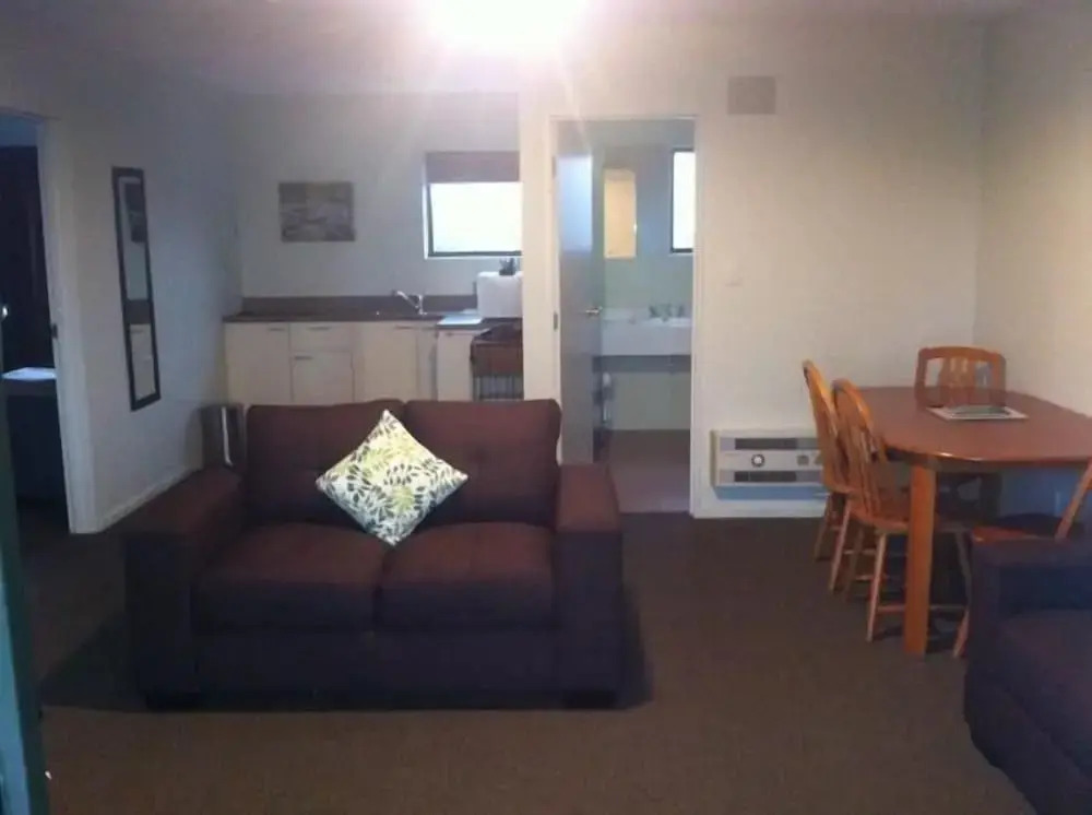 Darfield Motel