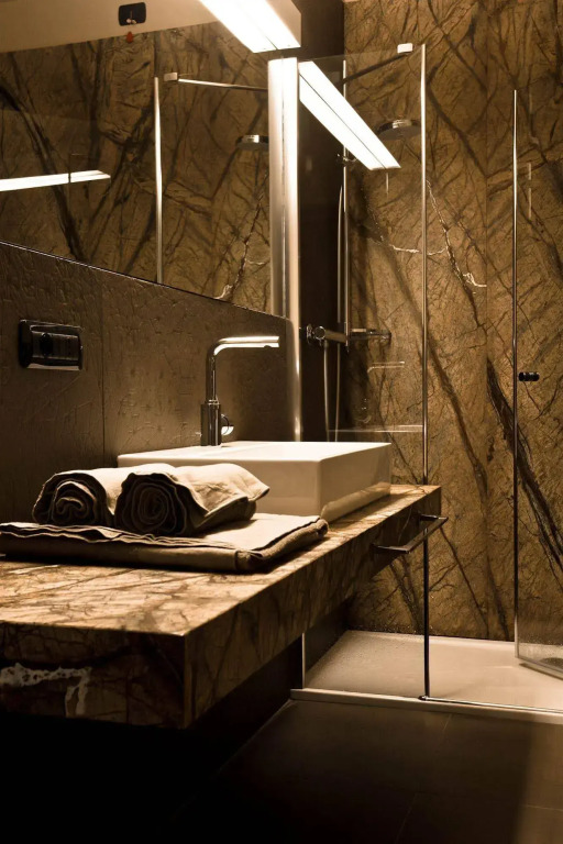 Alexander Charme Hotel