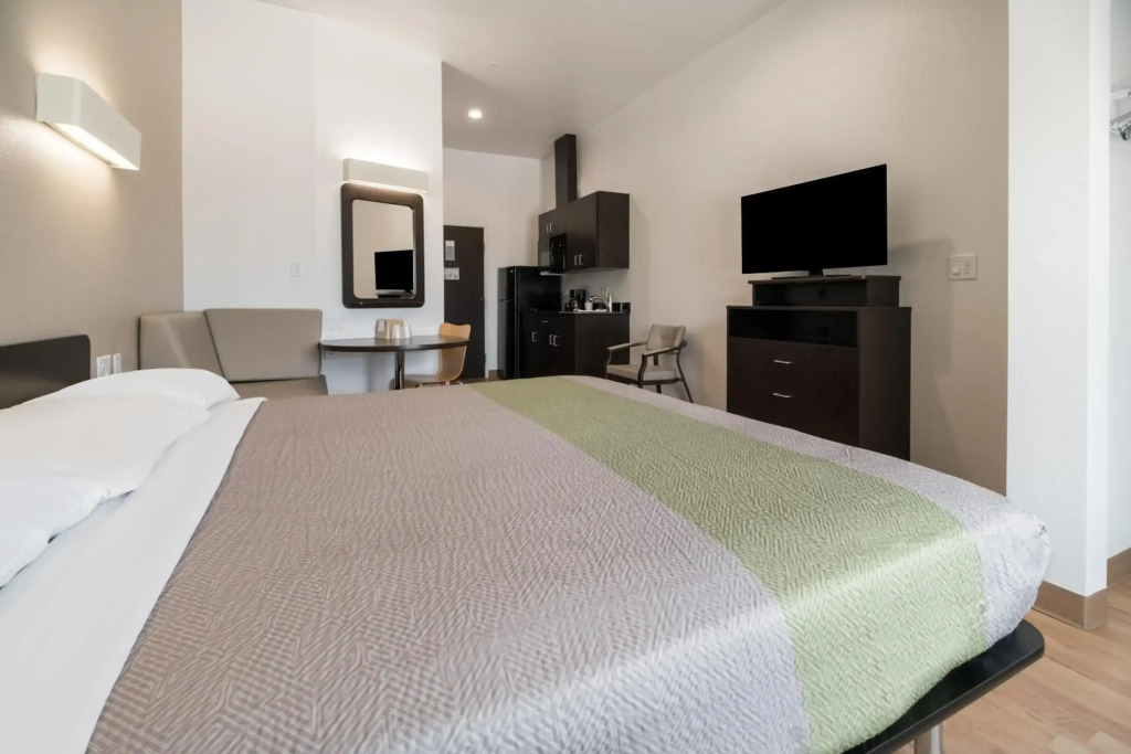 Motel 6 Corpus Christi, TX - North