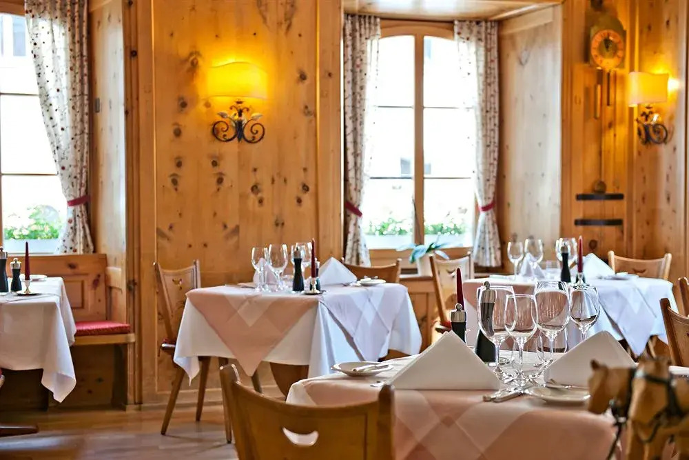 Hotel Engiadina