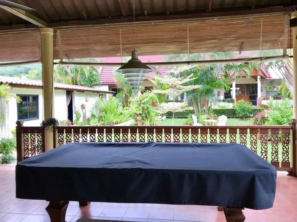 Falang Paradise