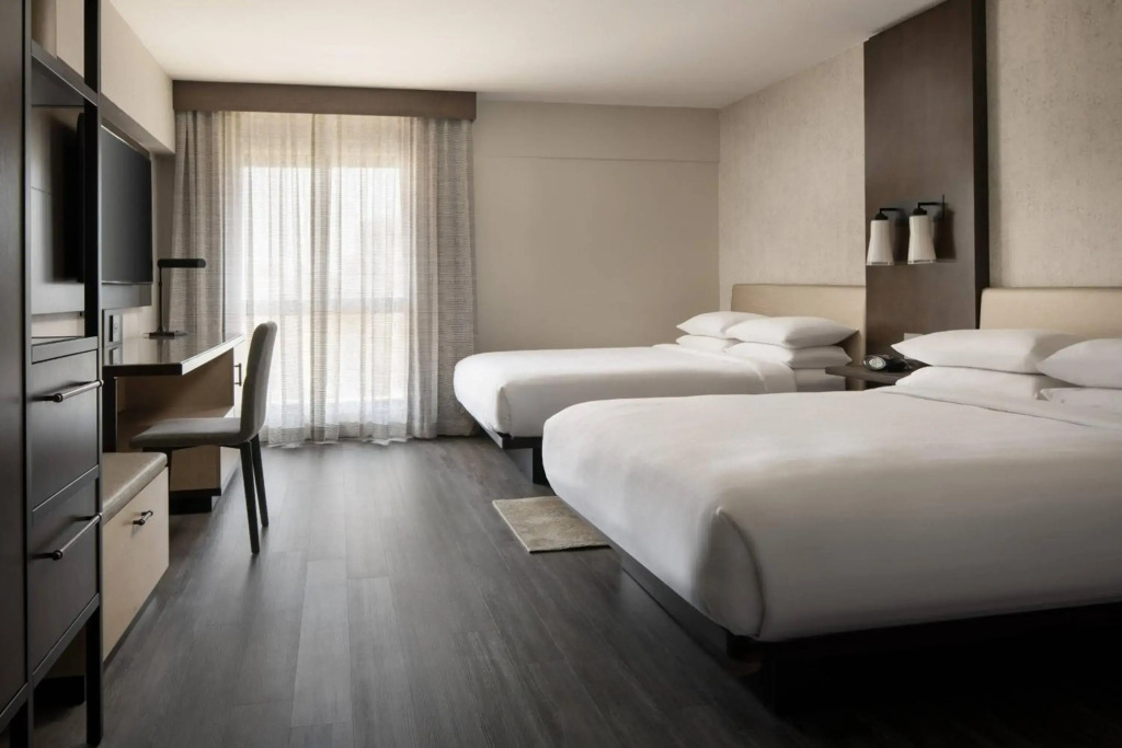 Marriott Riverside at the Convention Center