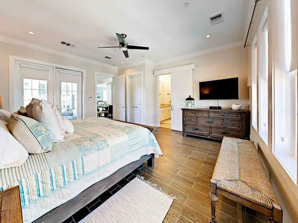 137 Palmilla Cir Condo #306 2 Bedrooms 2 Bathrooms Condo