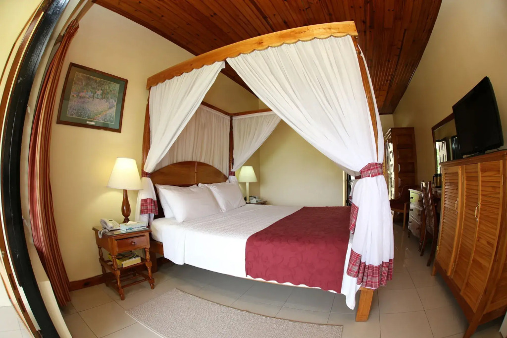 Charela Inn