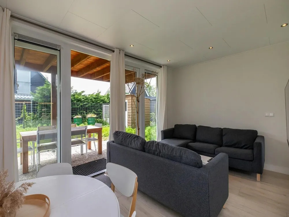 Holiday Home in Renesse Near Seabeach