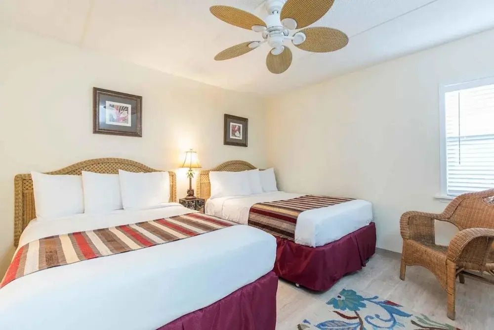 Suntide II Condominium 504