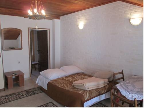 Apartment and Rooms Zora