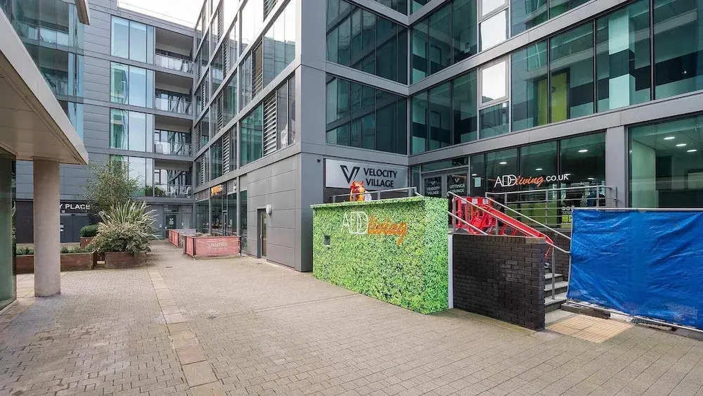 Stylish 2BR Apartment in Heart of Sheffield