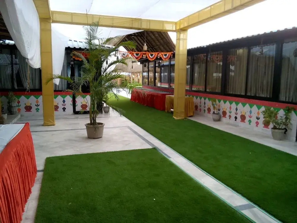 Krishna Park Inn