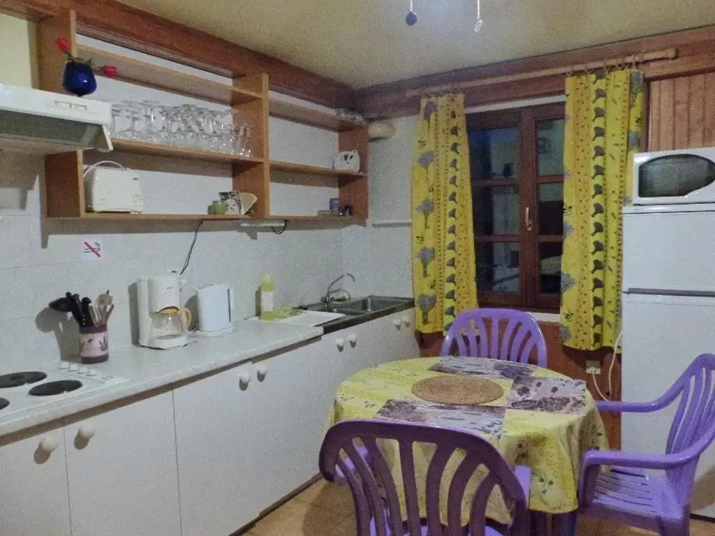 Appartement Saintes-Maries-de-la-Mer, 2 pièces, 2 personnes - FR-1-475-33