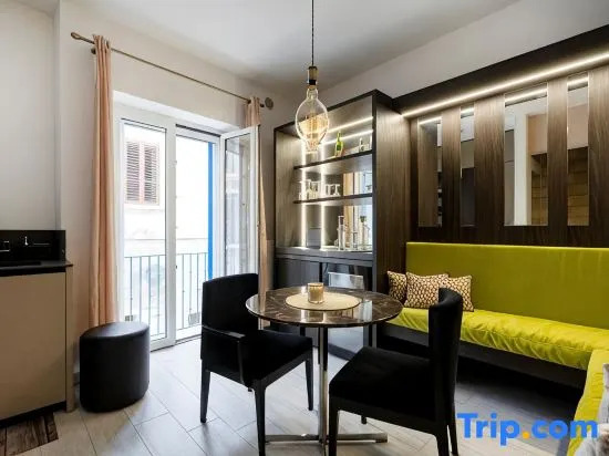 Terra | 2-Bedroom with Shared Kitchen & Balcony – Seafront Location
